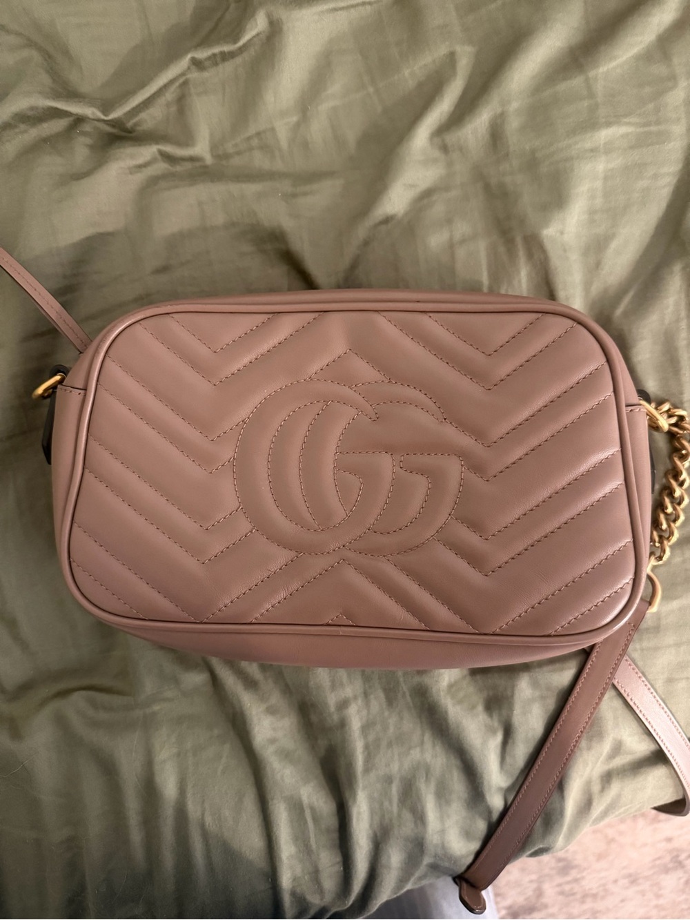 Gucci Pink Matelassé Leather Crossbody Bag with GG Logo